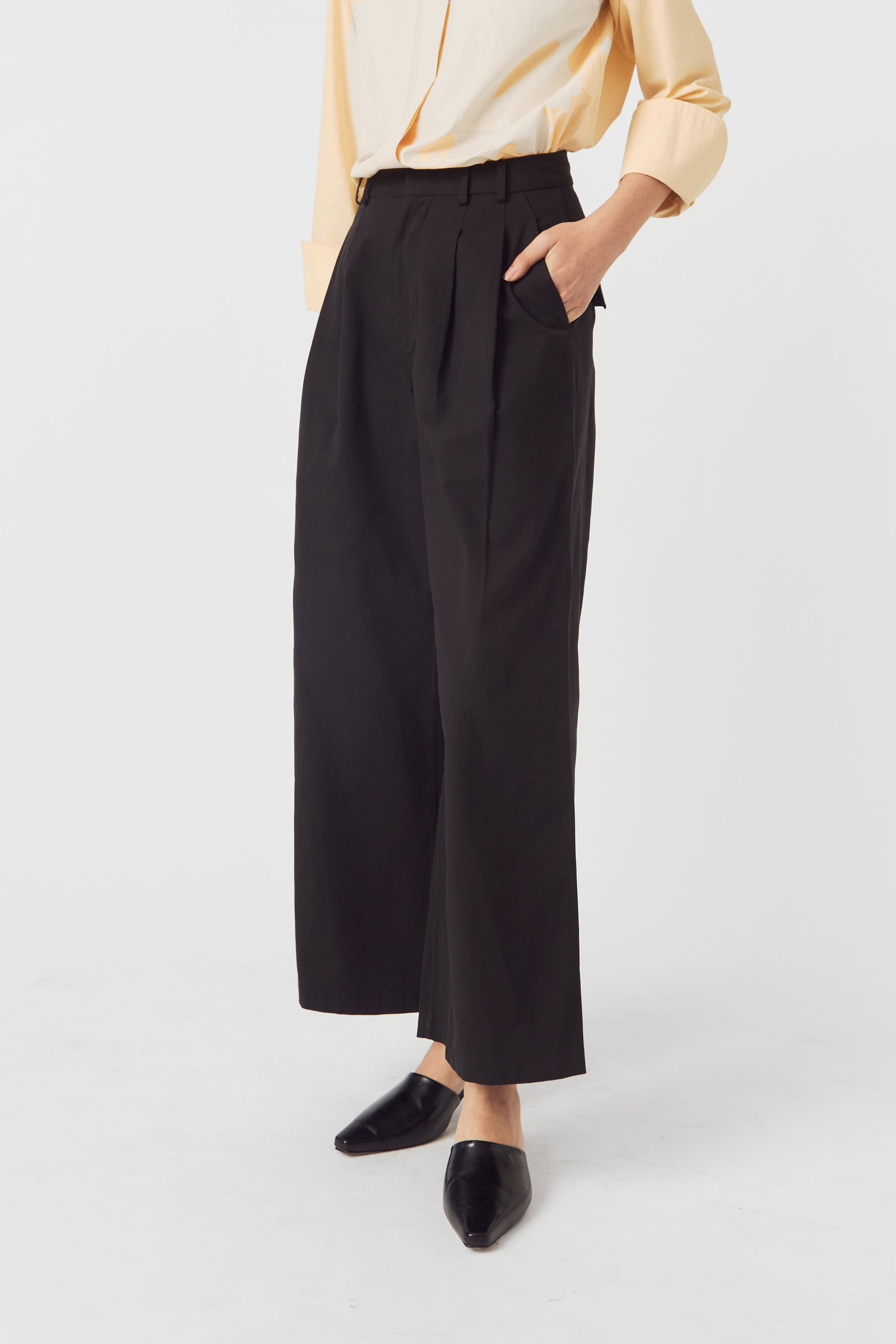MILES PANTS BLACK