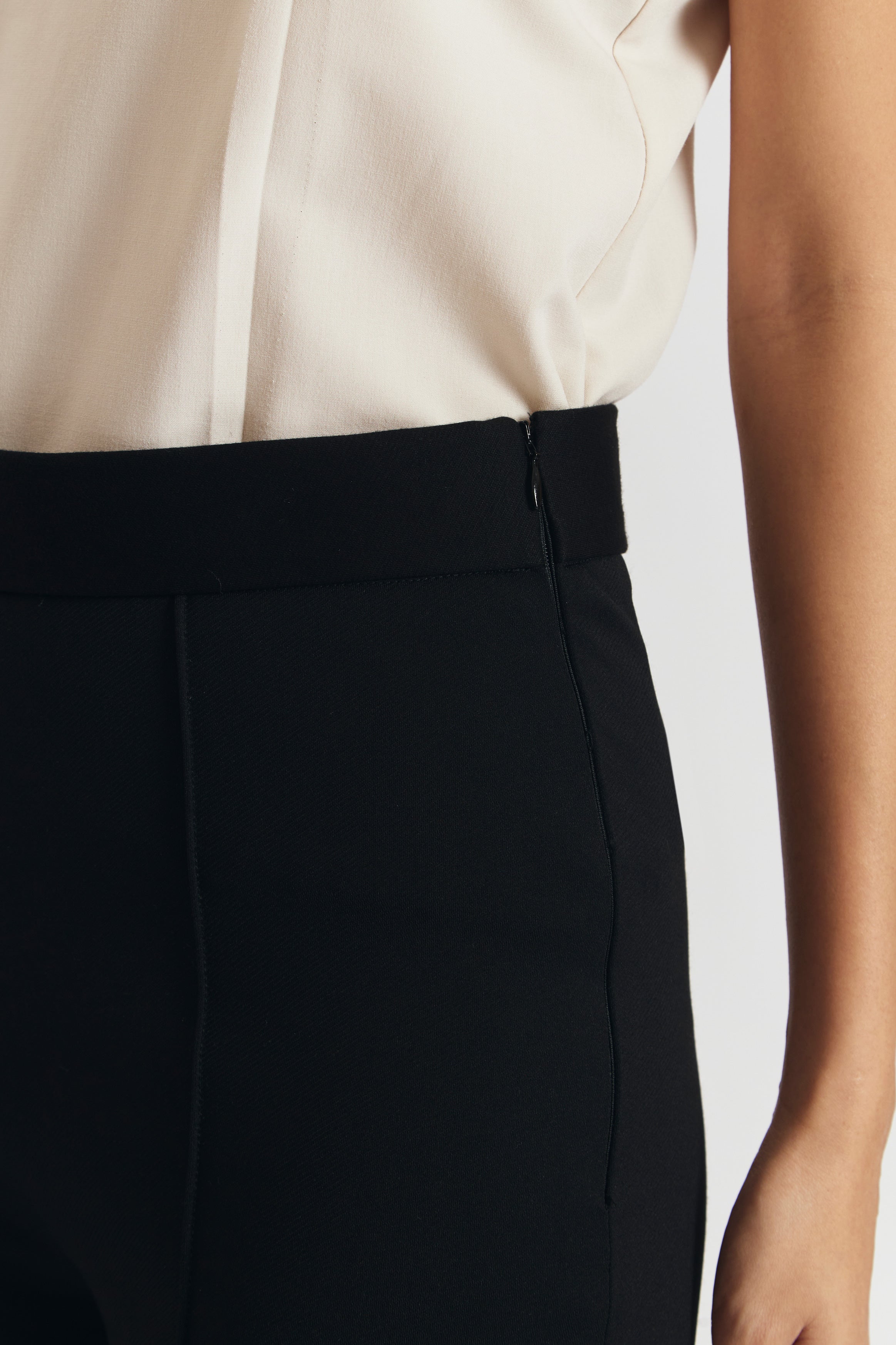 MINNO PANTS BLACK