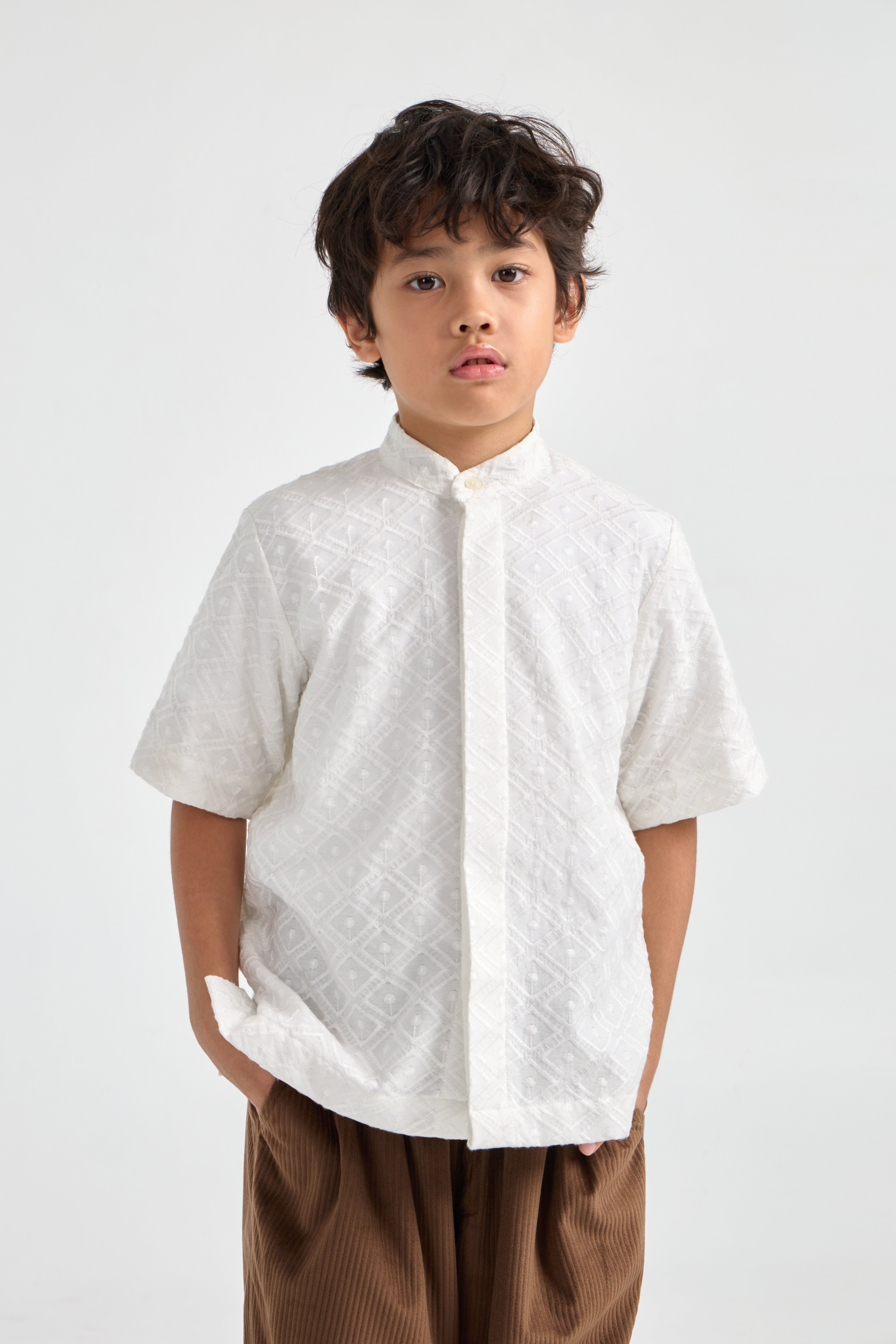 ARUI TOP WHITE