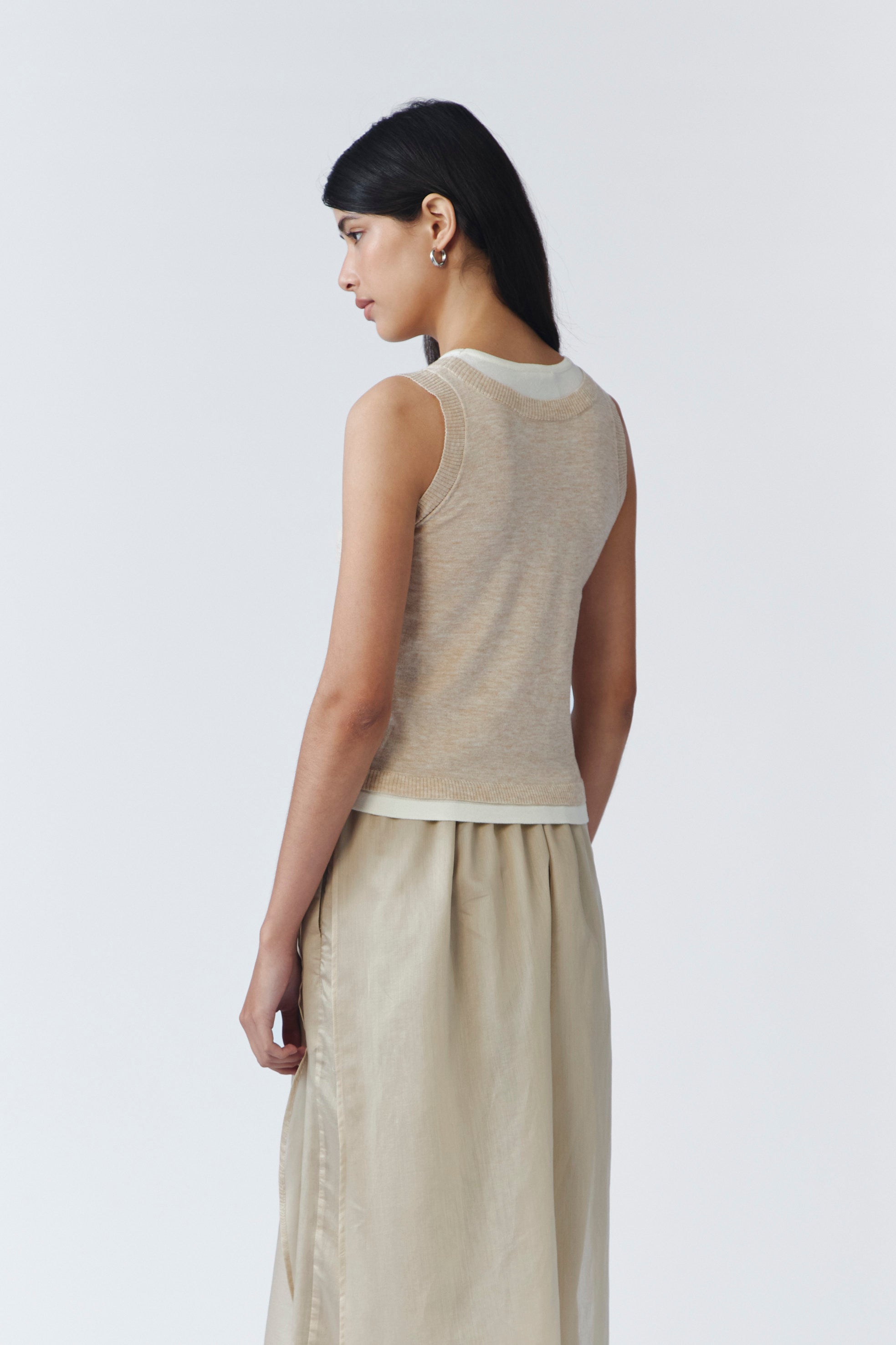 LOWIS TOP SAND