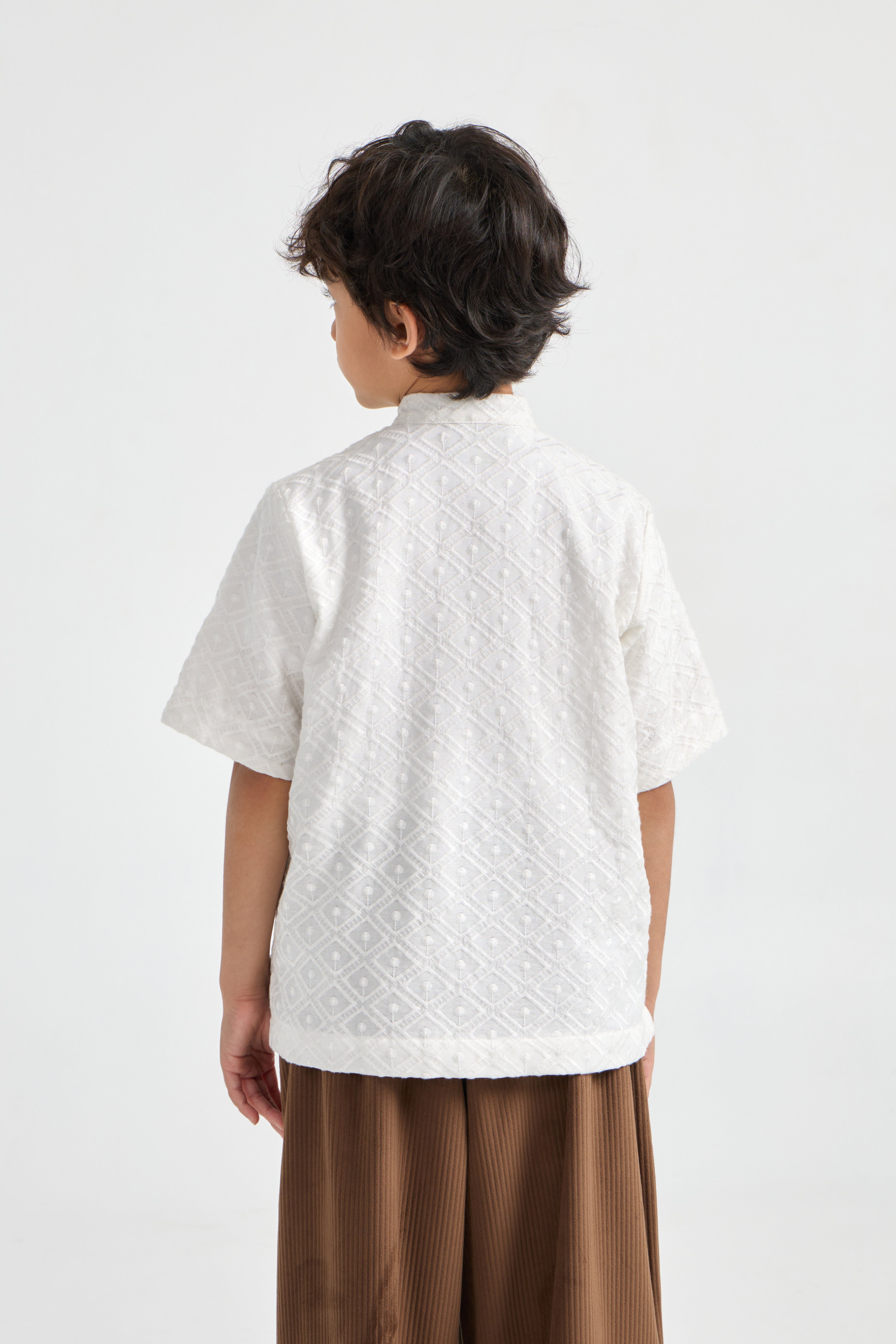 ARUI TOP WHITE